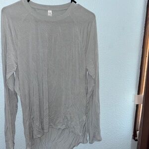 Under Armour long Sleeve Top